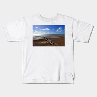 Angmering on Sea Beach Sussex England Kids T-Shirt